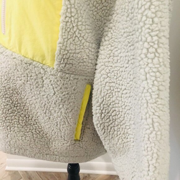 ANTHROPOLOGIE Janey Gray/Blue Neon Yellow Teddy Fuzzy Pullover Fleece Large - Picture 8 of 14